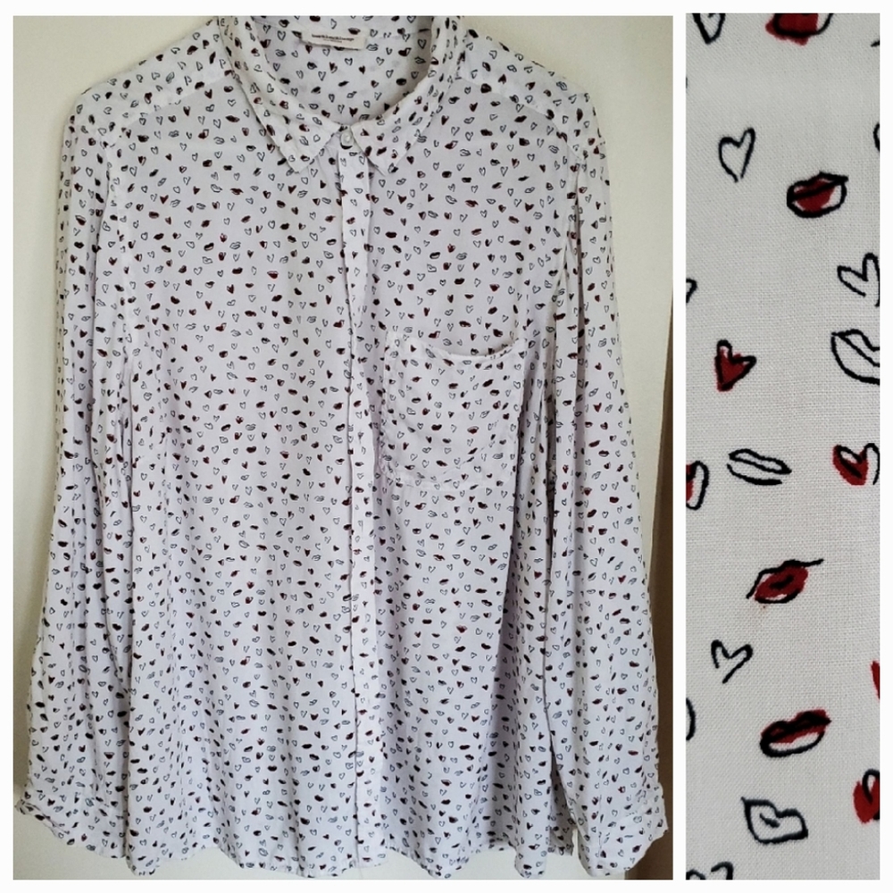 Beachlunchlounge Hearts and Lips Print Button Down Long Sleeve Shirt/Blouse